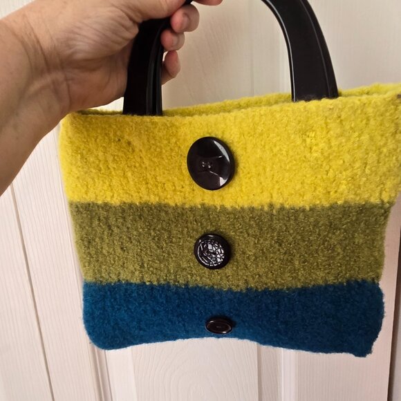 Handcrafted wool felted handbag - Picture 4 of 4